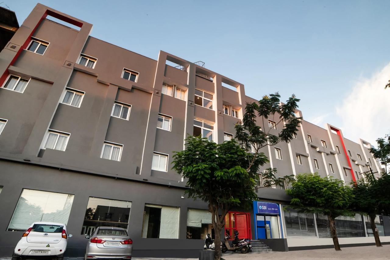 Townhouse Ss Aero Prime Hotel Shamshabad Luaran gambar