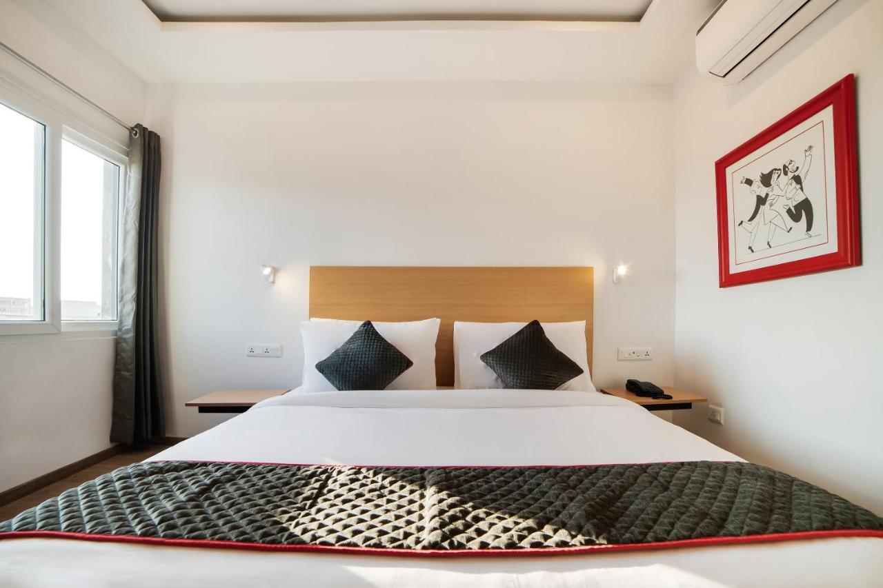 Townhouse Ss Aero Prime Hotel Shamshabad Luaran gambar