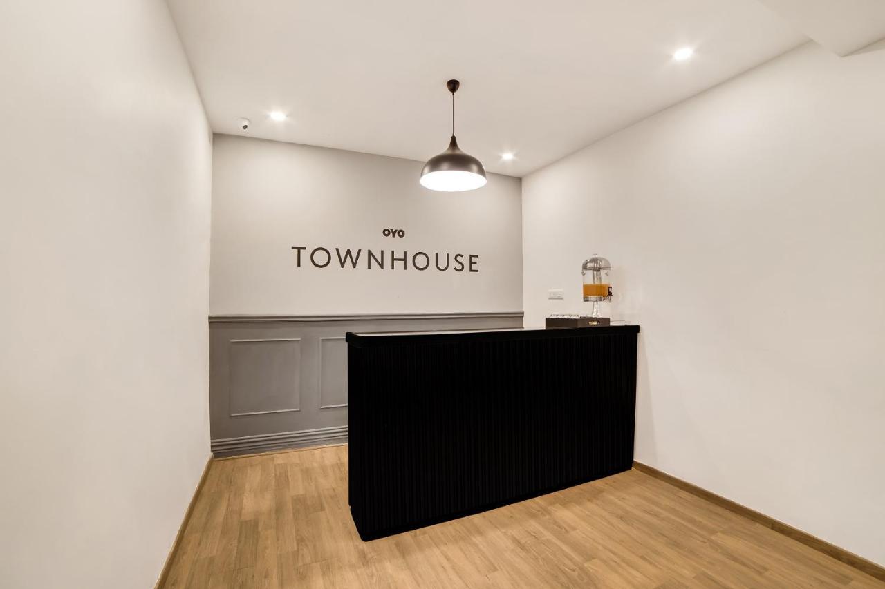 Townhouse Ss Aero Prime Hotel Shamshabad Luaran gambar