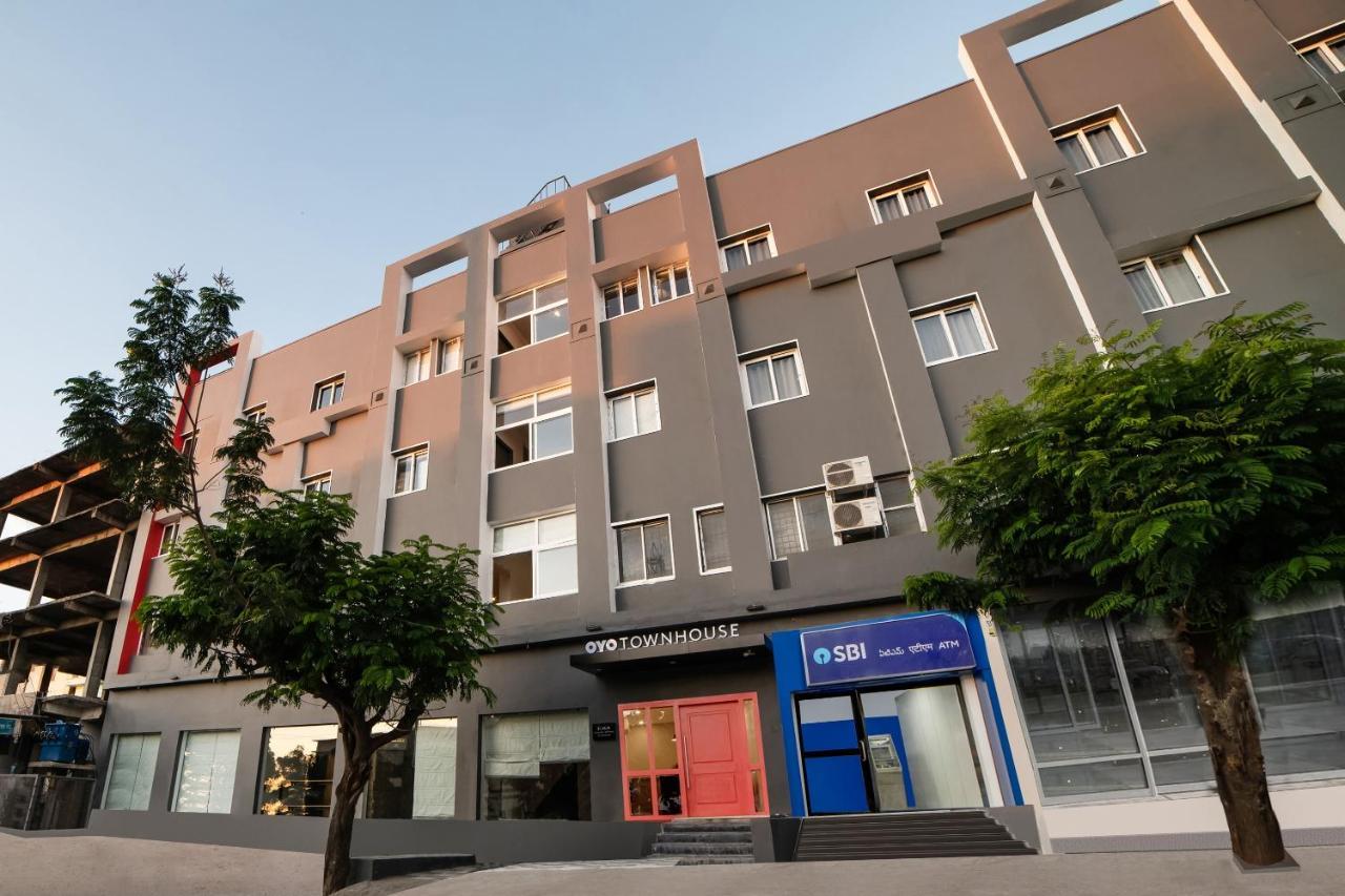 Townhouse Ss Aero Prime Hotel Shamshabad Luaran gambar