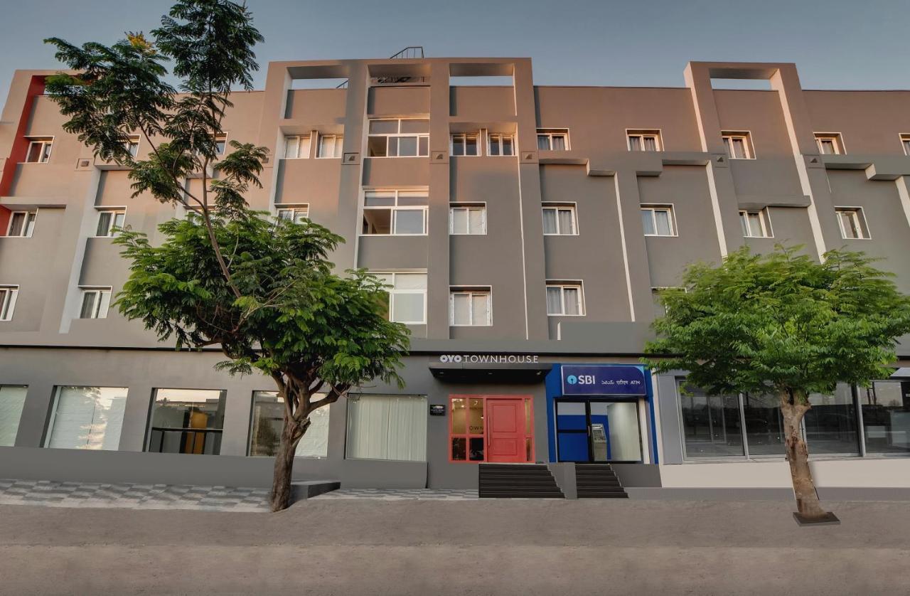 Townhouse Ss Aero Prime Hotel Shamshabad Luaran gambar