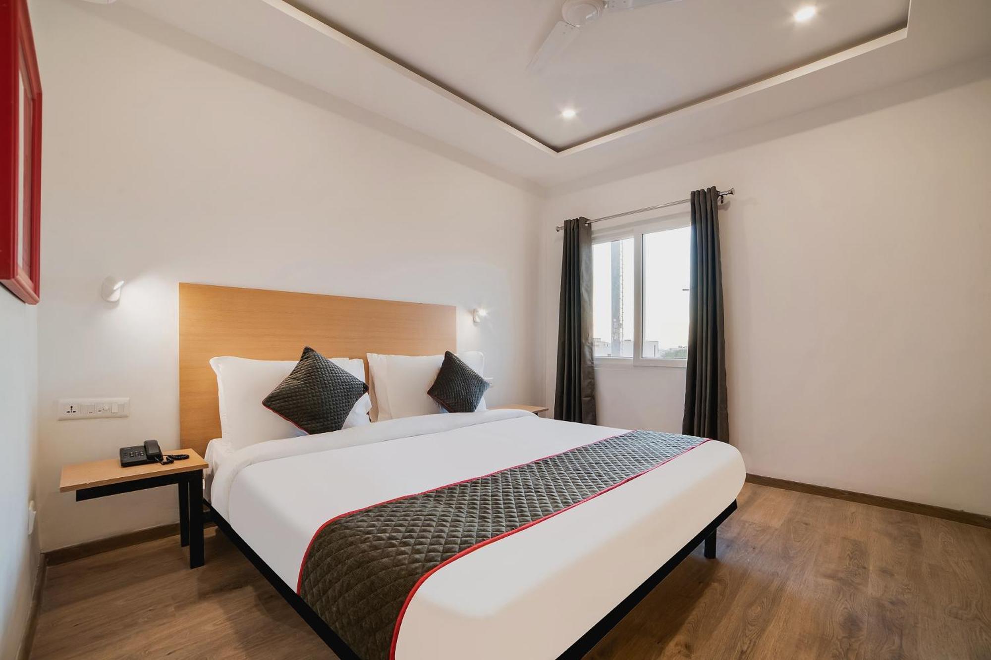 Townhouse Ss Aero Prime Hotel Shamshabad Luaran gambar